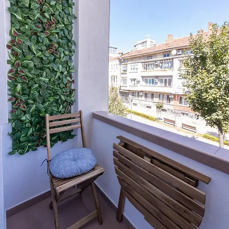 By The Sea 2bdrm Apartment *